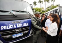 Governadora Raquel Lyra entrega viaturas, armamentos e equipamentos para forças policiais